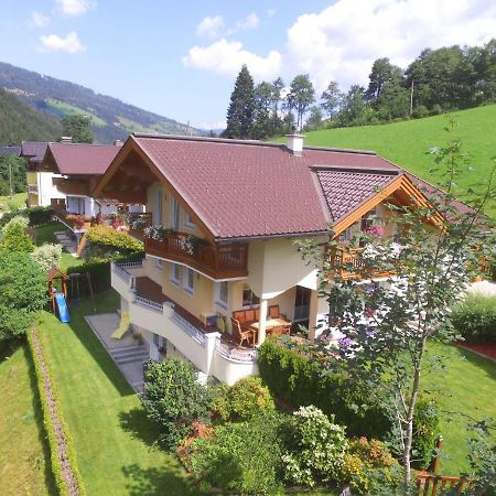 Modern Apartment In Salzburger With Terrace ไคลนาร์ล ภายนอก รูปภาพ